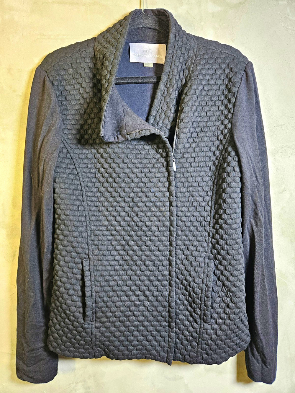 Tart Collections Women’s Size M Black Textured Zip Front Short Jacket Pockets